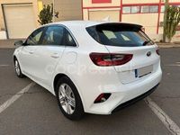 Usado Kia Ceed 100 CV (73 kW) 2021 Blanco Utilitario