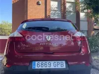 Usado Renault Mégane III Dynamique 105 CV (77 kW) 2009 Rojo Berlina