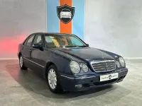 Usado Mercedes E280 Elegance 204 CV (150 kW) 1999 Azul Berlina