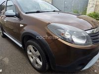 Usado Dacia Sandero Stepway 85 CV (62 kW) 2012 Marrón Berlina