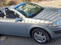 Usado Renault Mégane Cabriolet Dynamique 135 CV (99 kW) 2006 Beige Descapotable