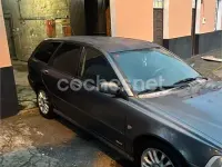 Usado Volvo V40 102 CV (75 kW) 2002 Gris / plata Familiar