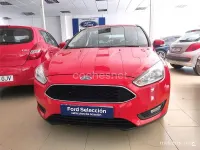Używany Ford Focus Trend 120 KM (88 kW) 2016 Czerwony Sedan/Limuzyna