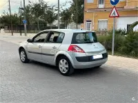 Usado Renault Mégane II Dynamique 80 CV (58 kW) 2003 Gris / plata Berlina