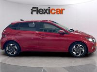 Usado Hyundai i20 101 CV (74 kW) 2021 Rojo Berlina