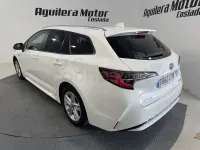 Usado Toyota Corolla Active 122 CV (89 kW) 2021 Blanco Familiar
