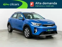 Usado Kia Stonic 101 CV (74 kW) 2024 Azul SUV