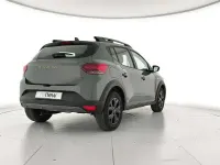 Usado Dacia Sandero Extreme 100 CV (73 kW) 2025 Verde Berlina