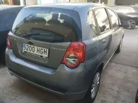 Usado Chevrolet Aveo LT 86 CV (63 kW) 2011 Gris Utilitario