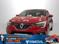 Usado Renault Mégane IV Zen 130 CV (95 kW) 2017 Rojo Berlina