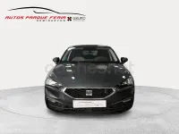 Usado Seat Leon Style 116 CV (85 kW) 2025 Gris / plata Berlina