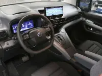 Usado Citroën Berlingo 131 CV (96 kW) 2025 Gris Monovolumen