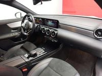 Usado Mercedes CLA180 136 CV (100 kW) 2023 Blanco Berlina