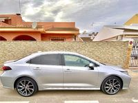 Usado Toyota Corolla Advance 122 CV (89 kW) 2022 Gris / plata Berlina