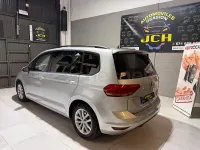 Usado VW Touran Advance 115 CV (84 kW) 2016 Gris / plata Monovolumen