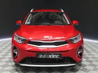 Usado Kia Stonic 100 CV (73 kW) 2023 Rojo SUV