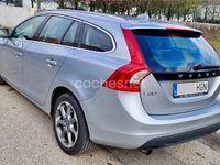 Usado Volvo V60 163 HP (119 kW) 2011 Azul Carrinha