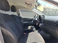 Usado Hyundai Bayon 101 HP (74 kW) 2024 Branco SUV
