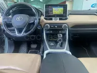 Usado Toyota RAV4 Hybrid Luxury 222 CV (163 kW) 2020 Verde SUV