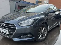 Usado Hyundai i40 115 CV (84 kW) 2016 Gris / plata Familiar
