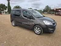 Usado Peugeot Partner Tepee Active 100 CV (73 kW) 2016 Gris / plata Monovolumen