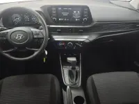 Usado Hyundai i20 101 CV (74 kW) 2022 Gris Utilitario