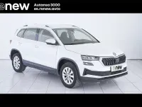 Usado Skoda Karoq Ambition 115 CV (84 kW) 2022 Blanco SUV