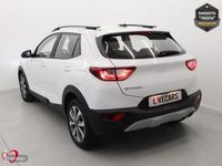 Usado Kia Stonic 84 HP (61 kW) 2022 Branco SUV