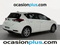 Usado Toyota Auris Hybrid Active 136 CV (100 kW) 2018 Blanco Berlina