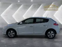 Usado Renault Mégane III Dynamique 110 CV (80 kW) 2010 Blanco Berlina
