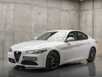 Usado Alfa Romeo Giulia 136 CV (100 kW) 2018 Blanco Berlina