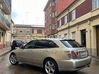 Usado Lexus IS200 155 CV (114 kW) 2004 Gris / plata Familiar