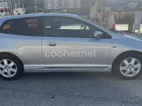 Usado Honda Civic LS 110 CV (80 kW) 2005 Gris / plata Berlina