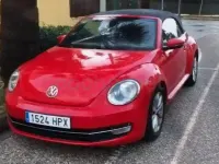 Usado VW Beetle 105 CV (77 kW) 2013 Granate Utilitario