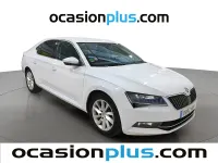 Usado Skoda Superb Ambition 150 CV (110 kW) 2018 Blanco Berlina
