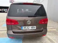 Usado VW Touran Edition 105 CV (77 kW) 2013 Marrón Monovolumen