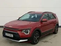 Usado Kia Niro 141 CV (103 kW) 2023 Rojo SUV
