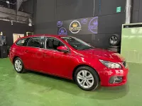 Usado Peugeot 308 SW Active 130 CV (95 kW) 2021 Granate Familiar