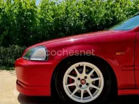Usado Honda Civic 160 CV (117 kW) 1997 Rojo Berlina