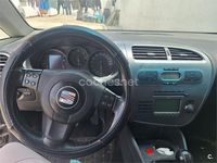 Usado Seat Leon Reference 105 CV (77 kW) 2006 Negro Berlina