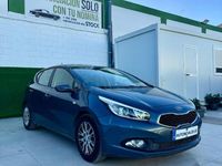 Usado Kia Ceed GT 90 HP (66 kW) 2016 Azul Sedan