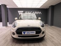 Usado Mini ONE 102 CV (75 kW) 2020 Beige Utilitario