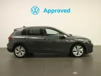 Nuevo VW Golf VIII 115 CV (84 kW) 2025 Gris / plata Berlina