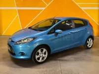 Usado Ford Fiesta Trend 82 CV (60 kW) 2010 Azul Berlina