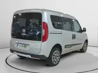Usado Fiat Doblò Trekking 121 CV (88 kW) 2022 Gris Monovolumen