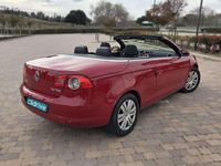 Usado VW Eos 140 CV (102 kW) 2007 Rojo Descapotable