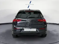 Usado VW Golf VIII 115 CV (84 kW) 2022 Gris / plata Berlina