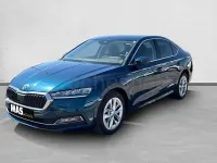 Usado Skoda Octavia Selection 150 CV (110 kW) 2023 Azul Berlina