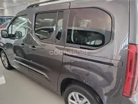 Usado Toyota Proace Verso Active 131 CV (96 kW) 2023 Gris / plata Familiar