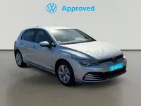 Usado VW Golf VIII Life 110 CV (80 kW) 2023 Gris / plata Berlina